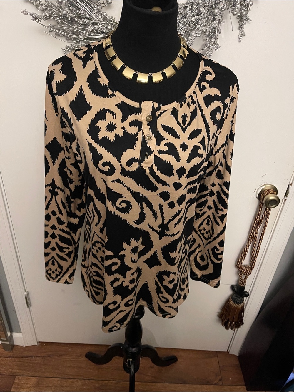 Black and Beige Printed Long Sleeve Tunic
